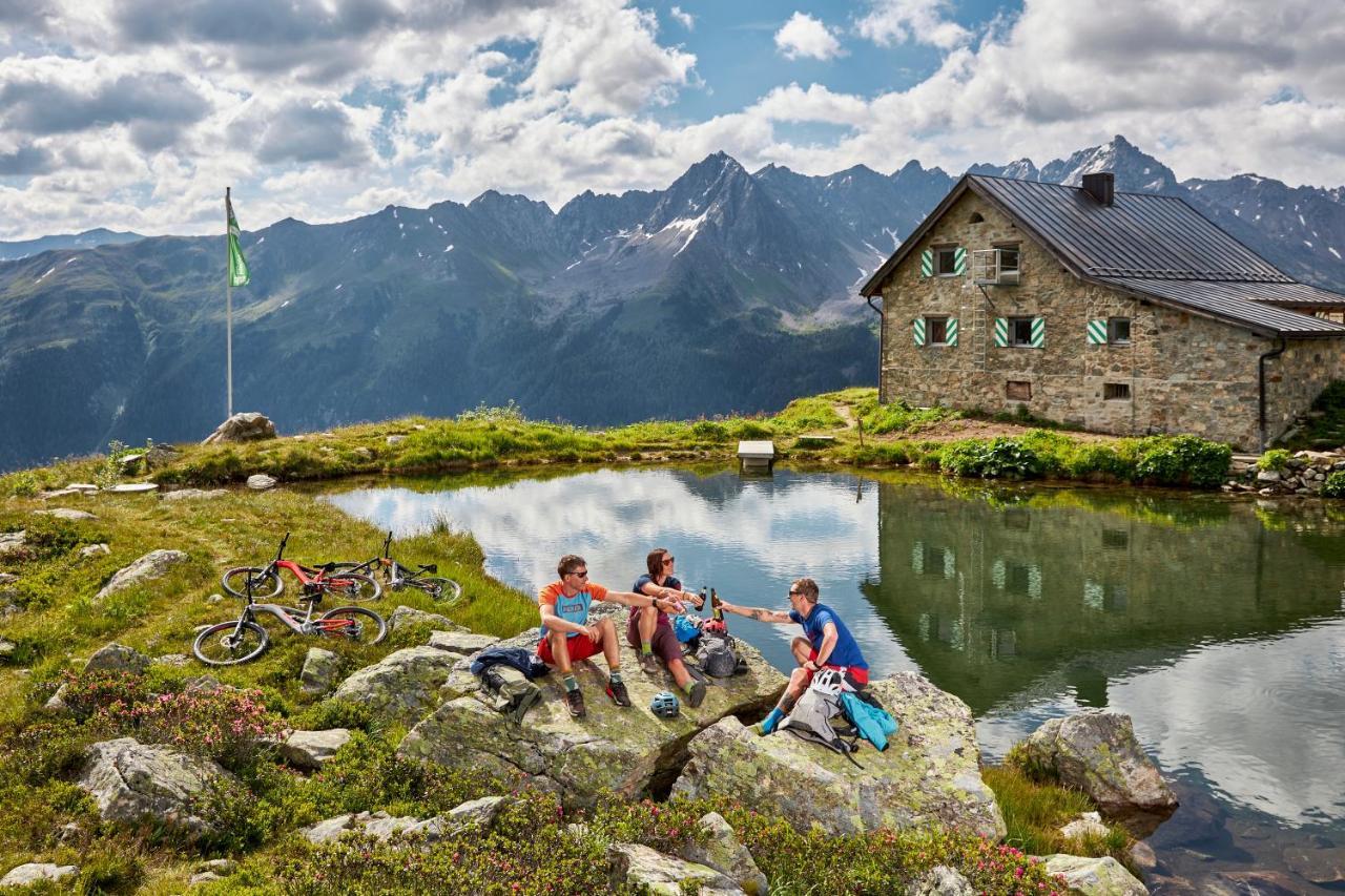 Hotel Garni Passeier Ischgl Buitenkant foto