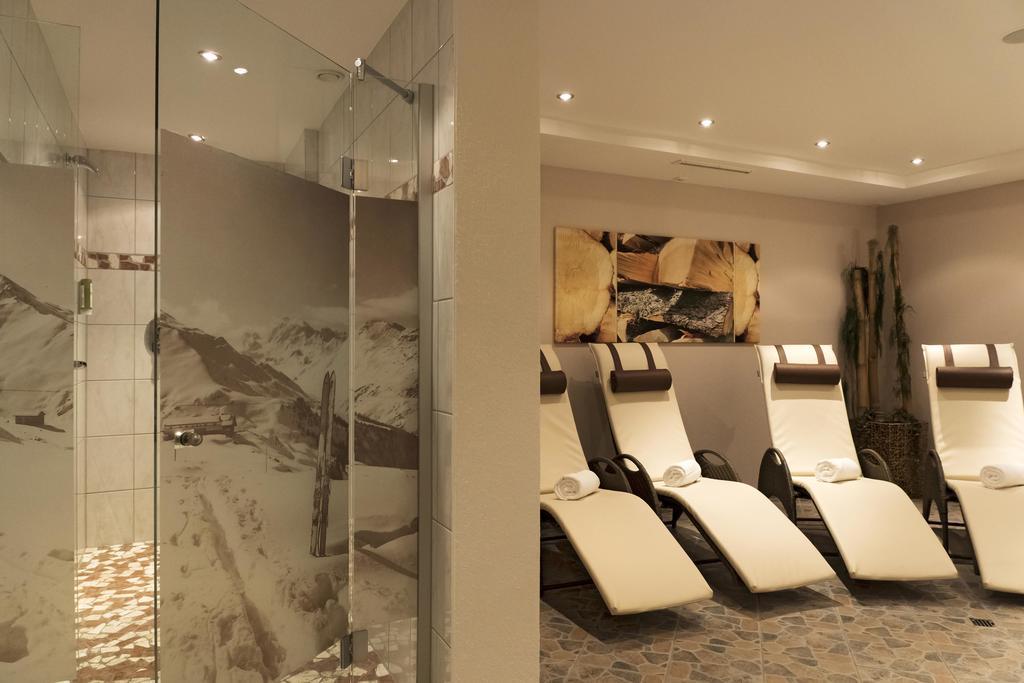 Hotel Garni Passeier Ischgl Buitenkant foto